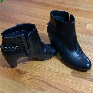 Black ankle bootie